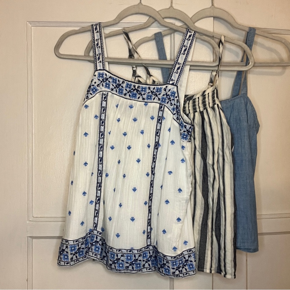 Lot of 3- Joie, Madewell, Universal Threads XS